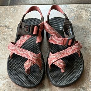 Women’s Chaco Sandals with tow strap